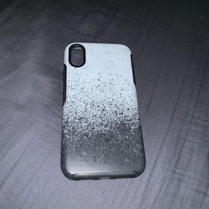iPhone XR otterbox symmetry case
